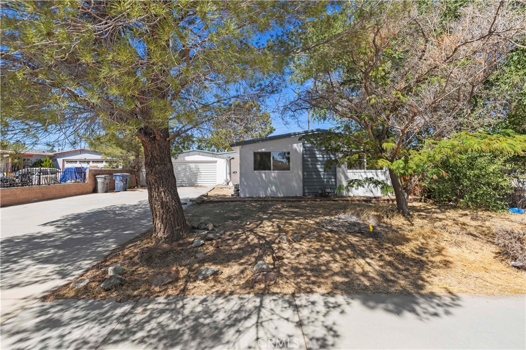 44041 3Rd Street, Lancaster, CA 93535