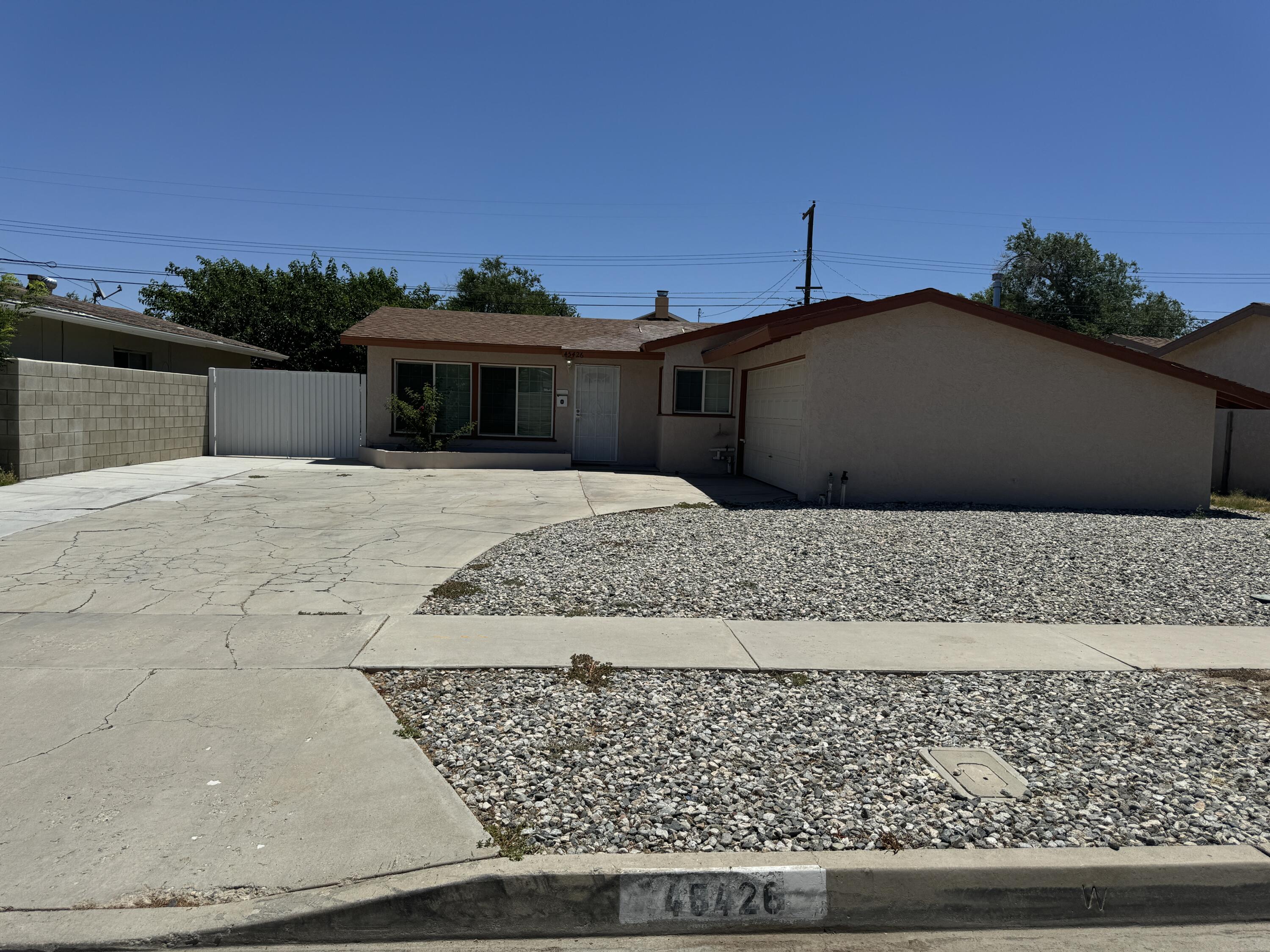 45426 W 17Th Street | Similar Property Thumbnail 1