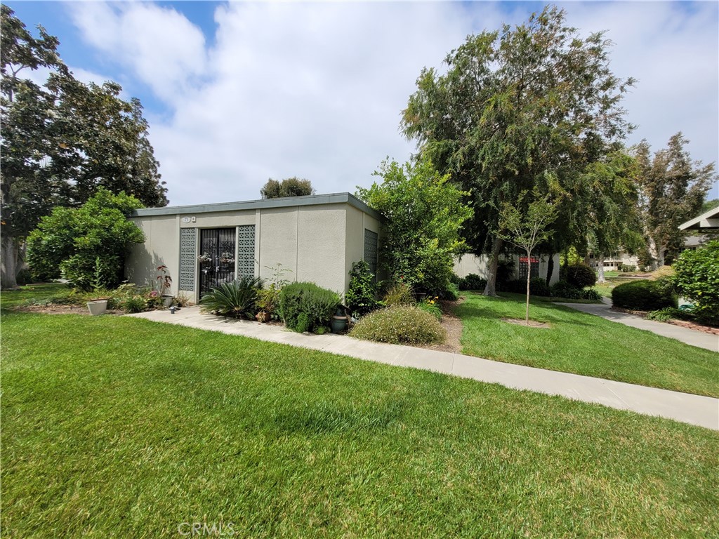 71 Calle Aragon , #B, Laguna Woods, CA 92637