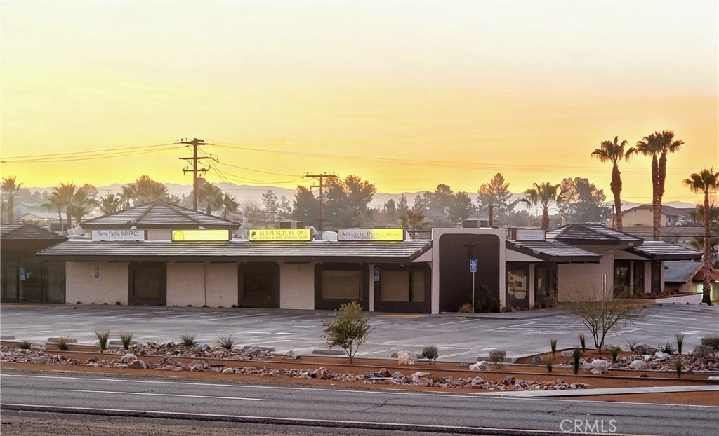 18145 Us Highway 18 , #F, Apple Valley, CA 92307