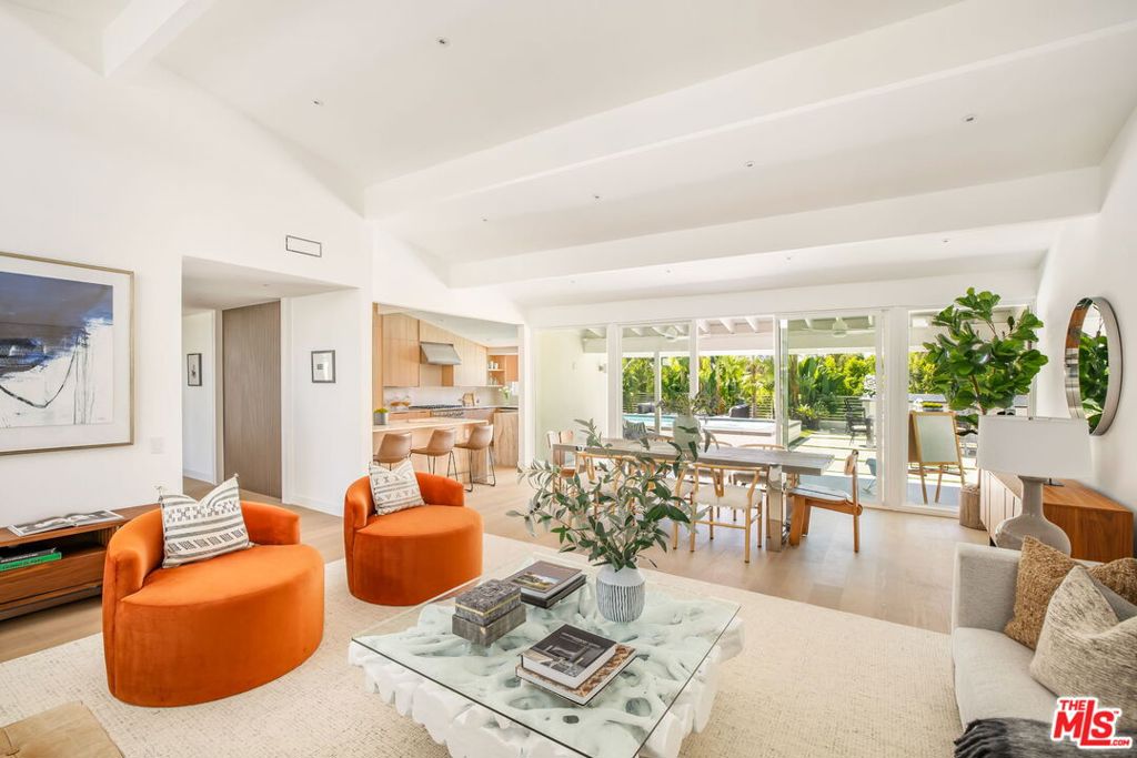 3143 Dona Sarita Place, Studio City, CA 91604