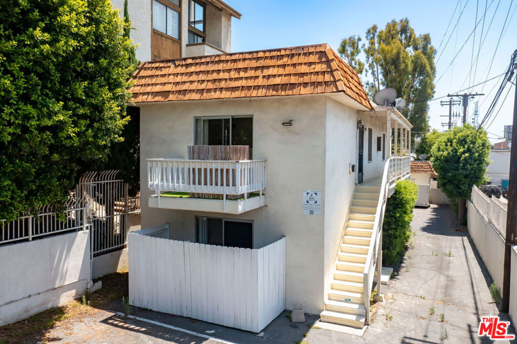 11408 Ohio Avenue, Los Angeles, CA 90025