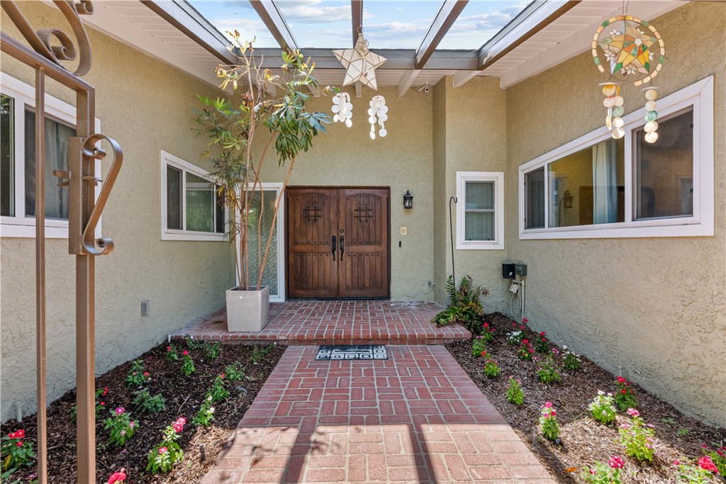 20352 Alerion Place, Woodland Hills, CA 91364