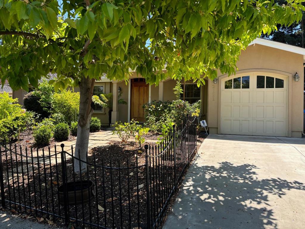 2121 Creeden, Mountain View, CA 94040