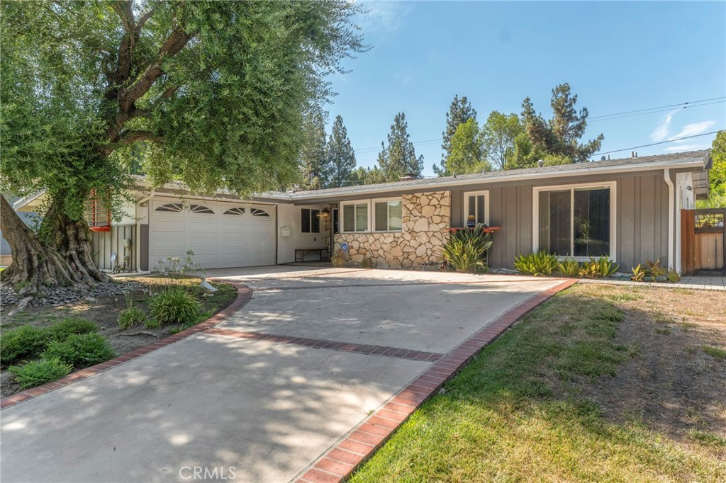 22951 Austin Street, Woodland Hills, CA 91364