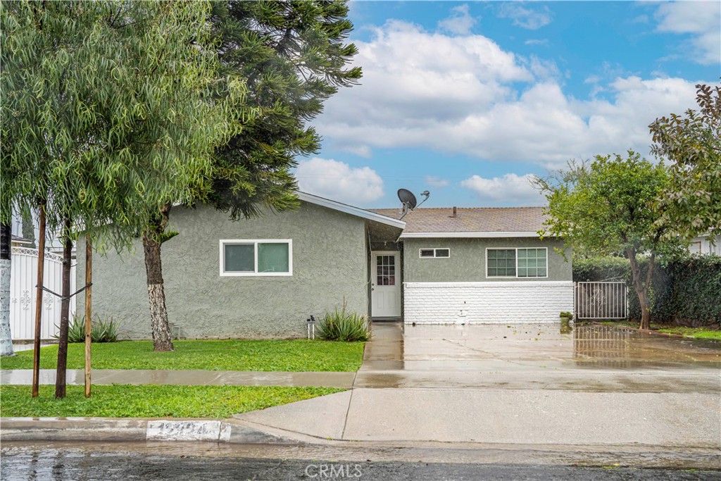 12324 Laurel Avenue, Whittier, CA 90605