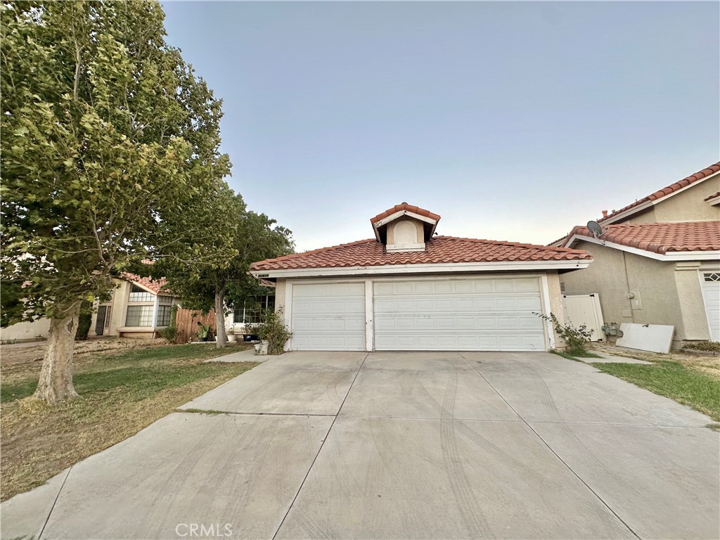 36904 Pond Avenue, Palmdale, CA 93550