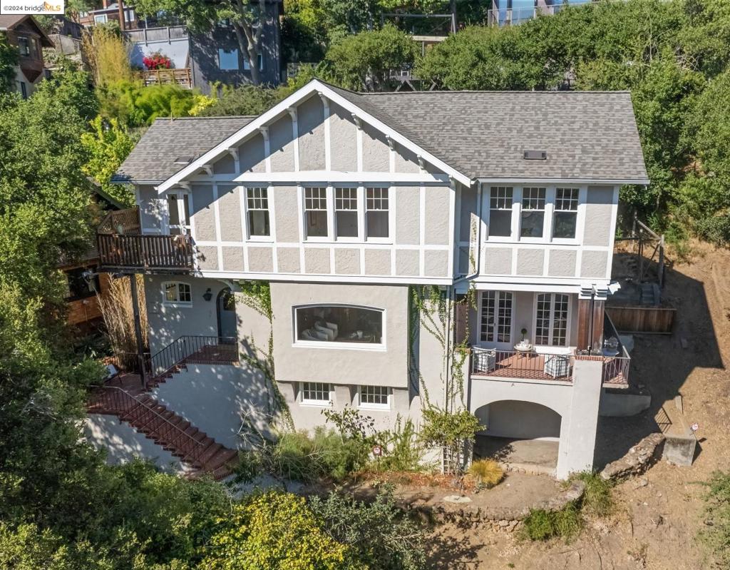 23 Hillside Ct, Berkeley, CA 94704