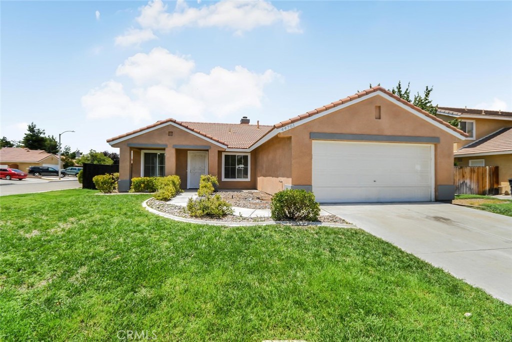 44701 Sandhurst Lane, Lancaster, CA 93536