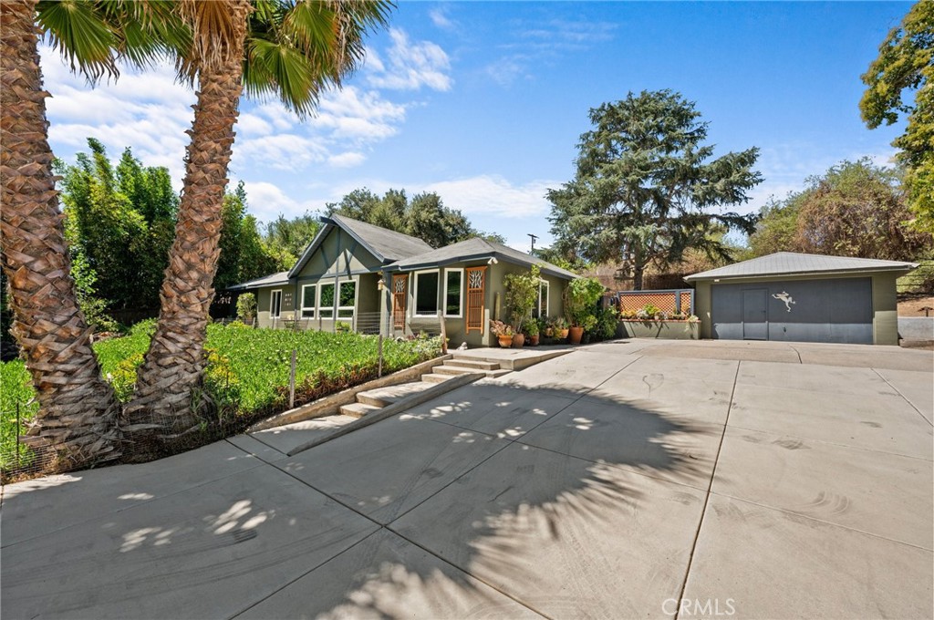 1446 Monte Vista Drive, Vista, CA 92084