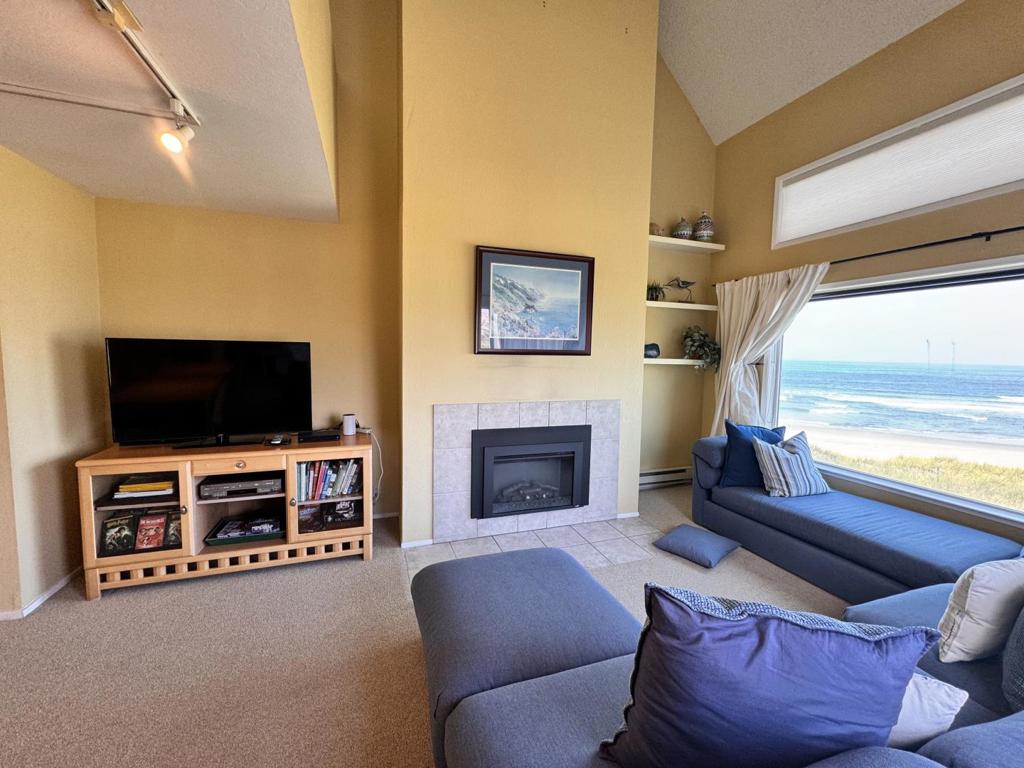 101 Shell , #304, La Selva Beach, CA 95076