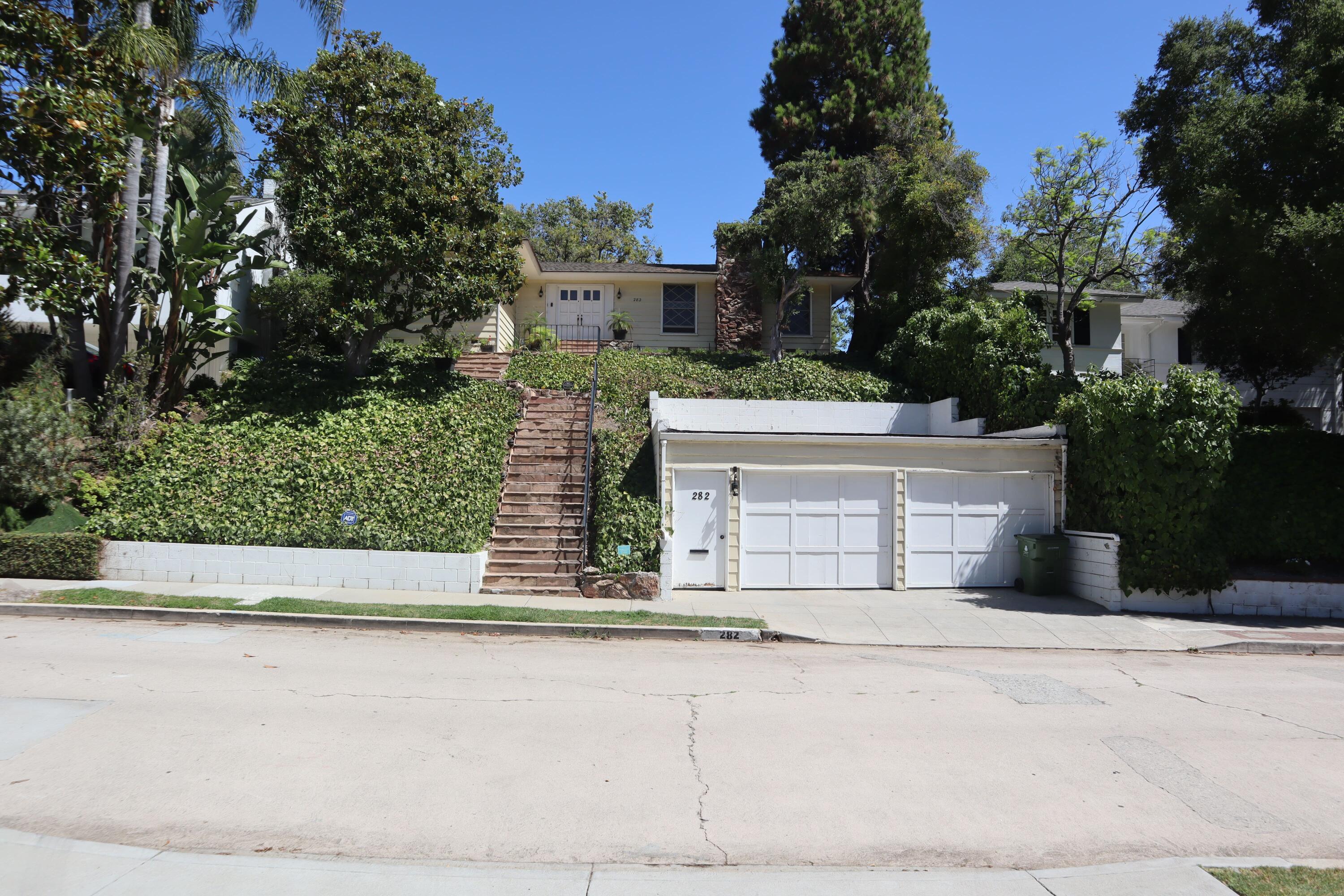 282 Tavistock Avenue, Los Angeles, CA 90046