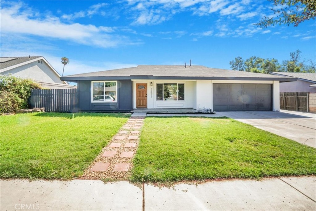 10871 Maple Avenue, Bloomington, CA 92316