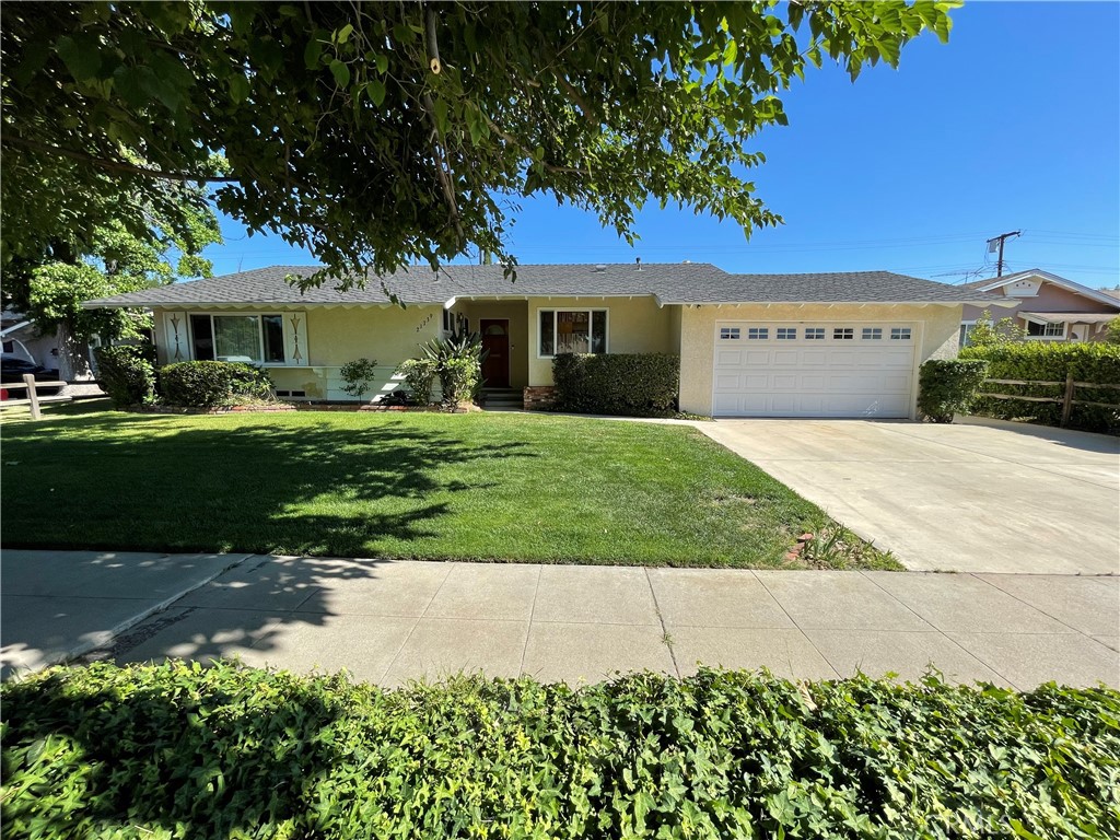 21739 Eccles Street, Canoga Park, CA 91304