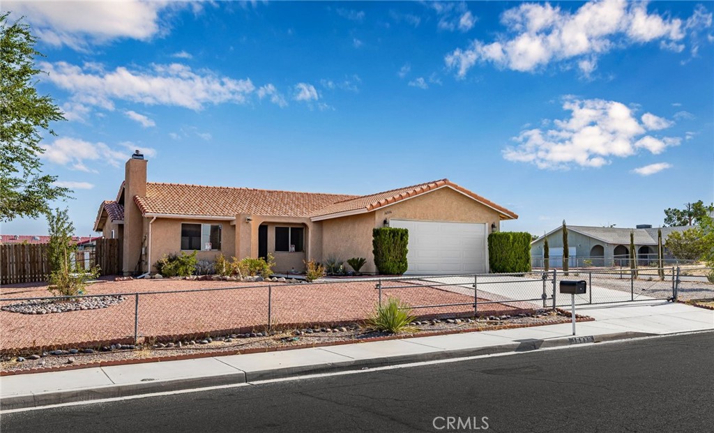 16936 Cherry Hill Drive, Victorville, CA 92395