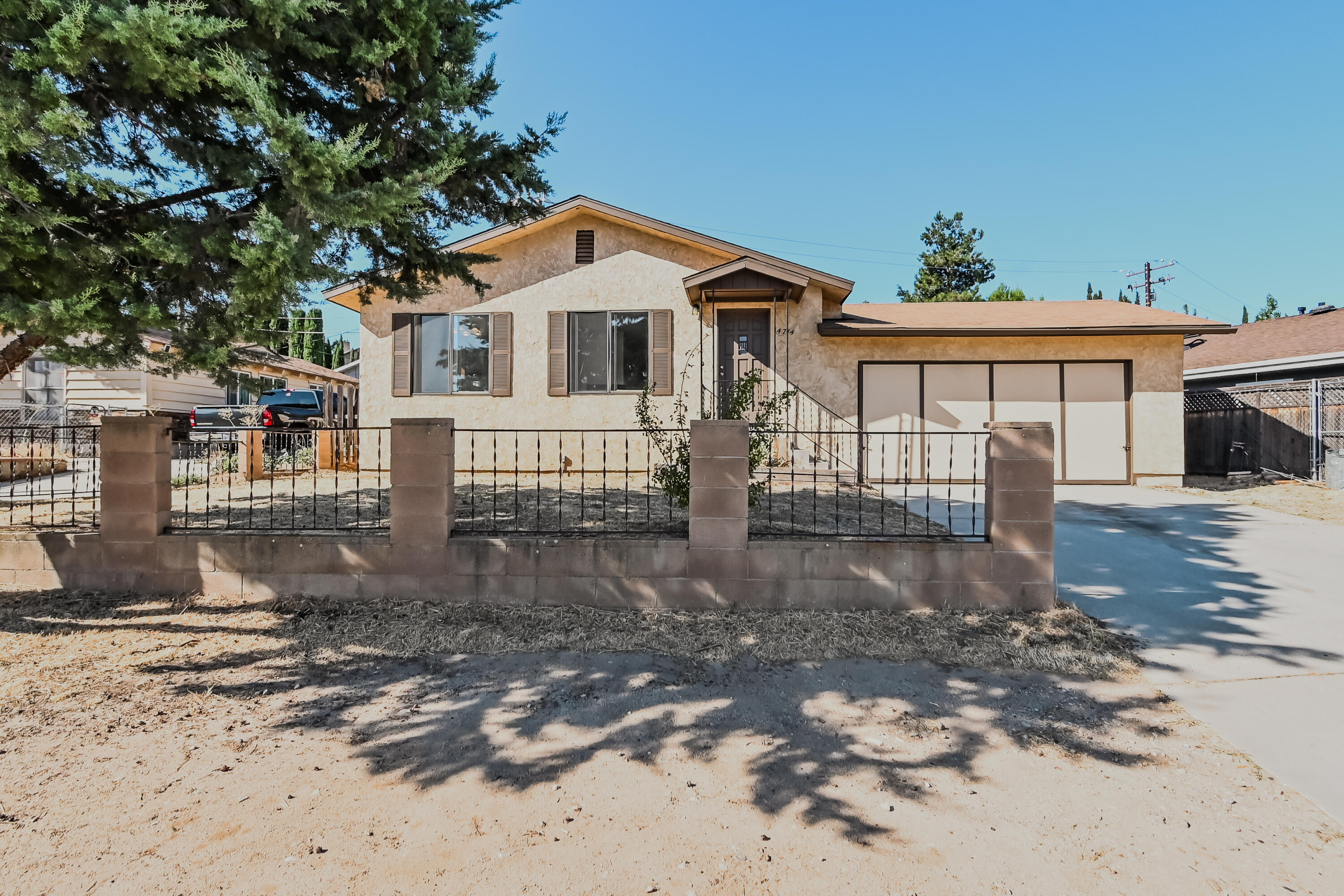 14714 Sandy Ridge Road, Lake Elizabeth, CA 93532