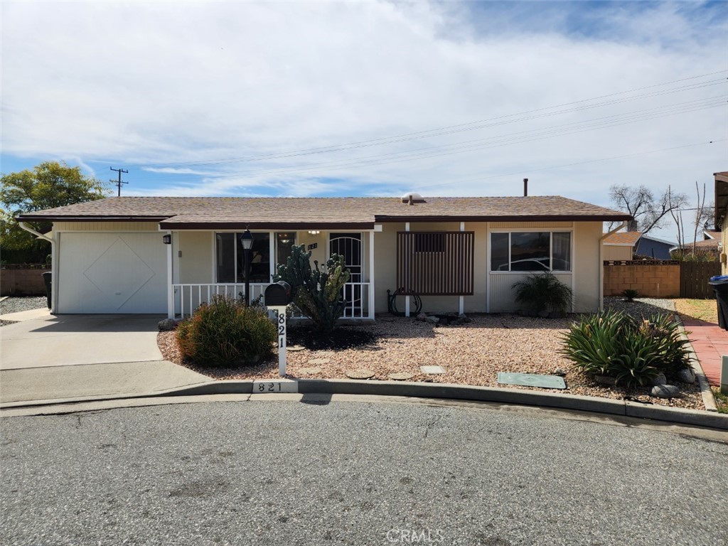 821 Felipe Place, Hemet, CA 92543