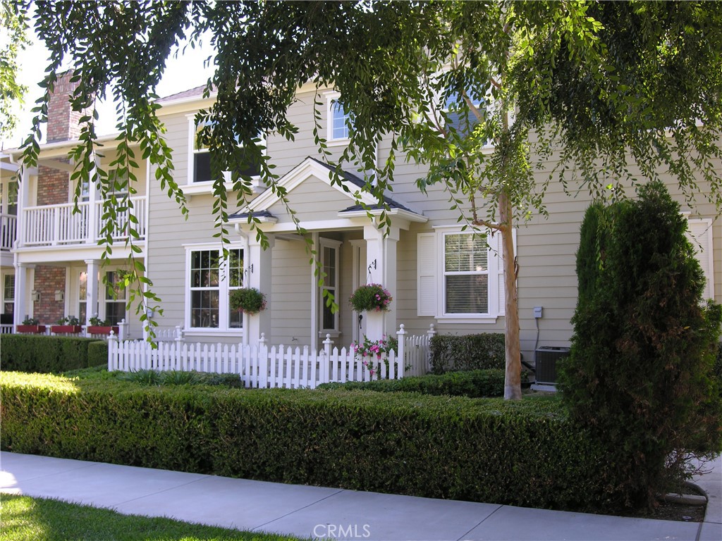 4 Edgartown Street, Ladera Ranch, CA 92694