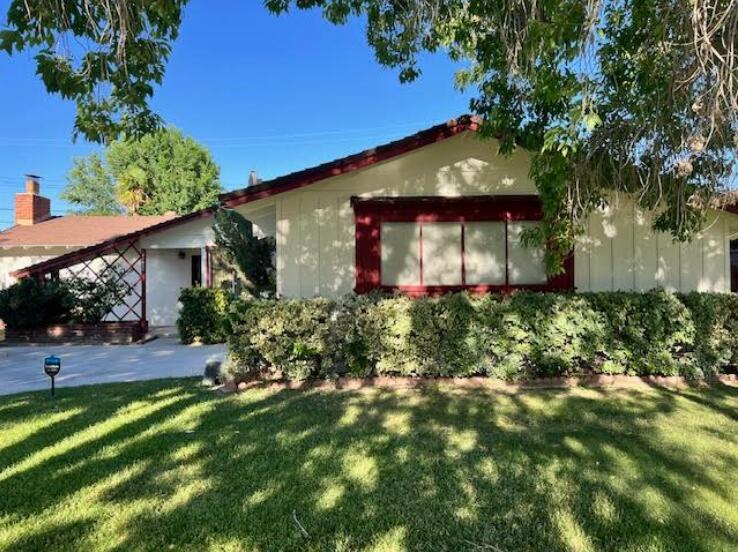 45026 W 18Th Street Street, Lancaster, CA 93534