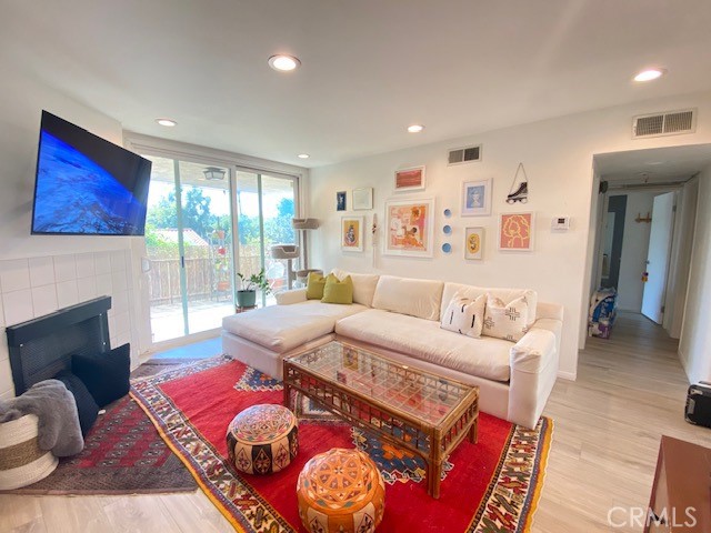 4705 Kester Avenue, #310, Sherman Oaks, CA 91403