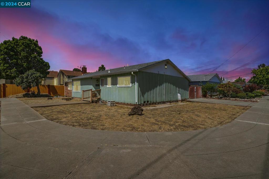 2501 Bodega Way, San Leandro, CA 94577