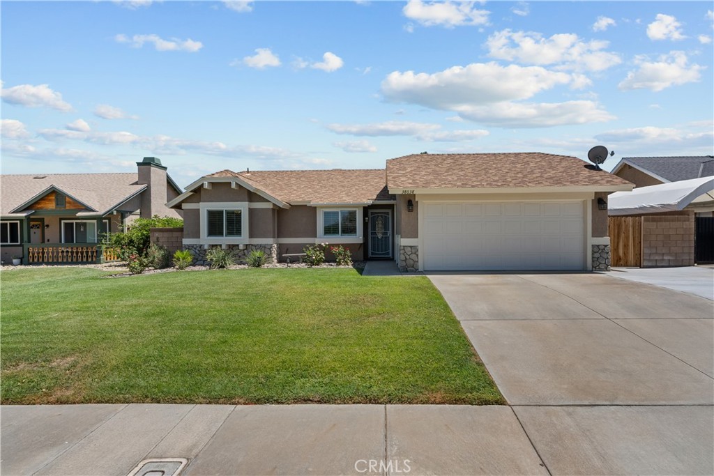 38038 Raintree Lane, Palmdale, CA 93552