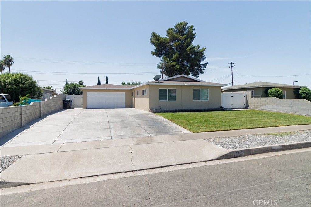 1911 W 15Th Street, San Bernardino, CA 92411