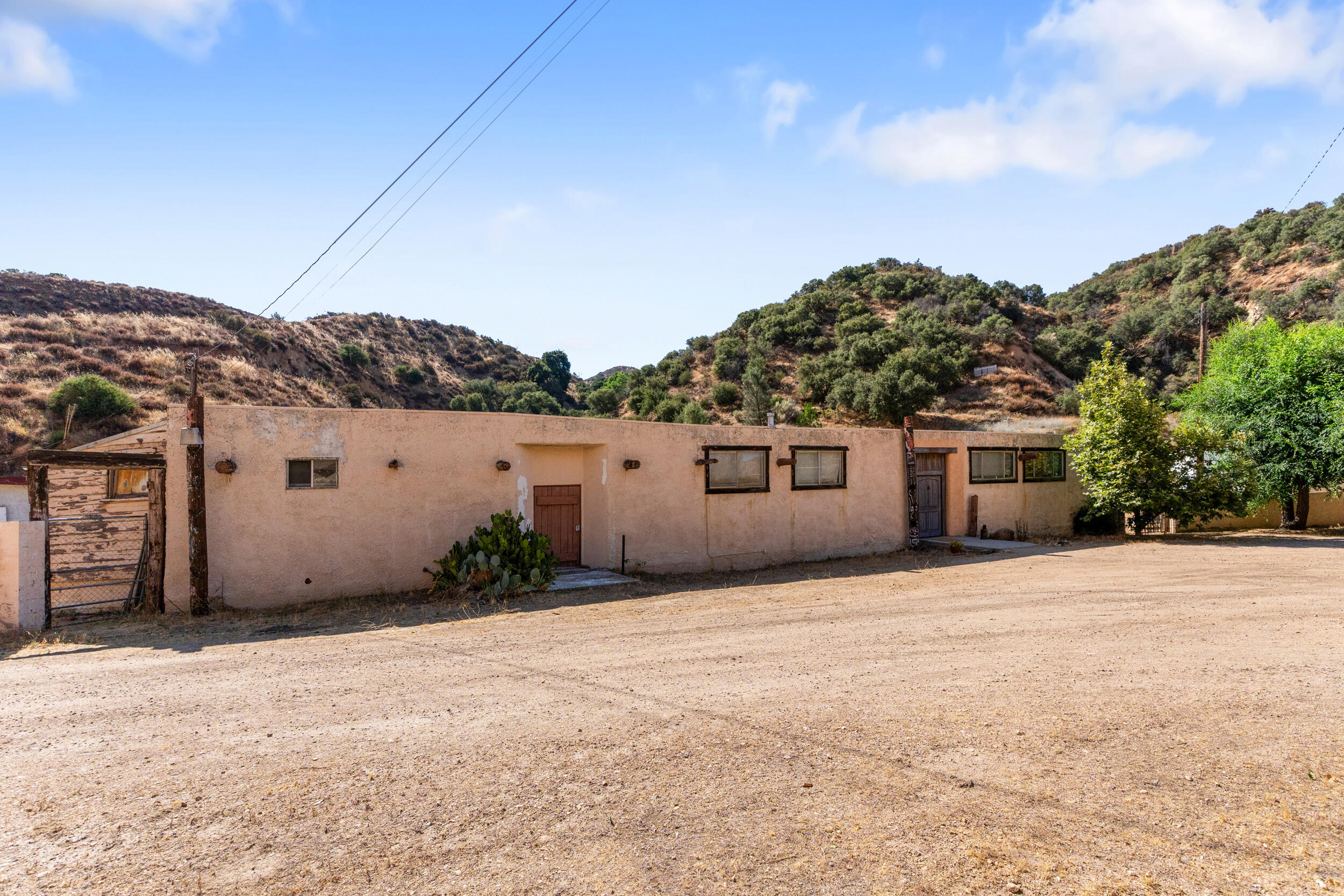 13684 Sierra Highway | Similar Property Thumbnail