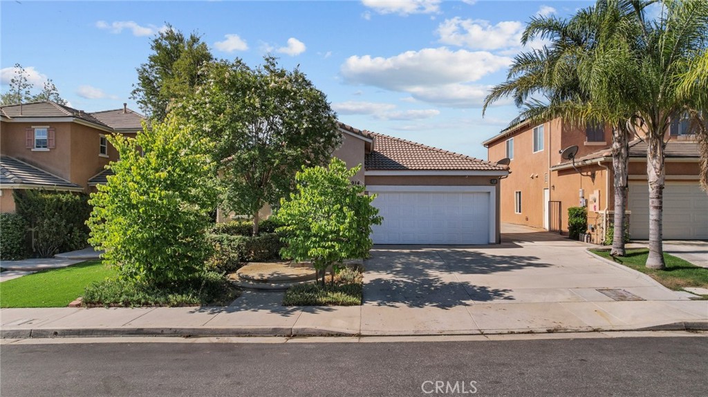 19914 Via Joyce Drive, Saugus, CA 91350