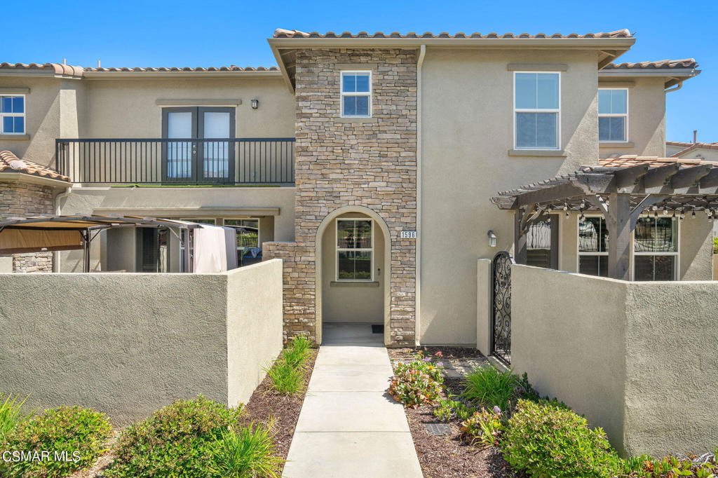 1596 Silver Shadow Drive, Newbury Park, CA 91320