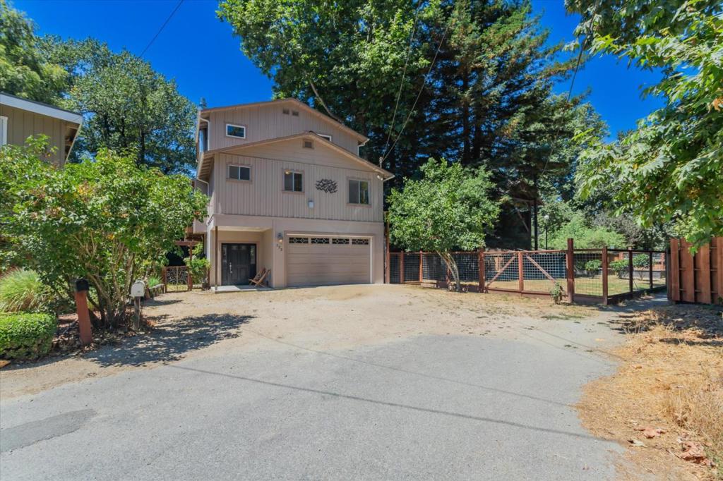 322 River Road, Felton, CA 95018