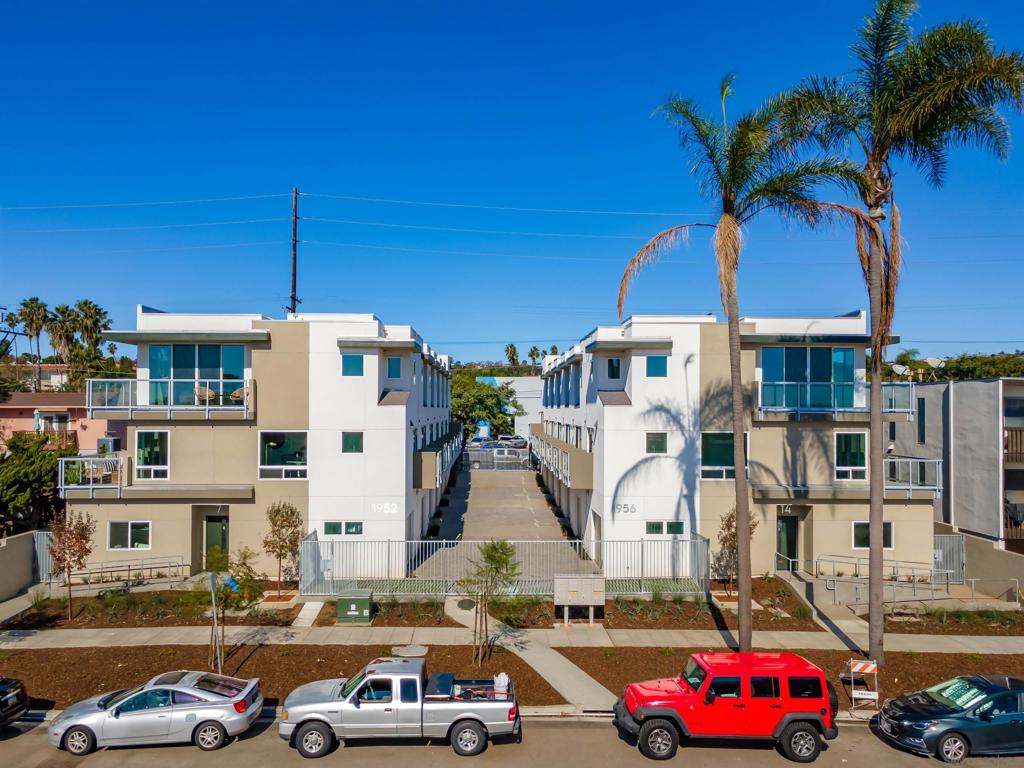 1956 Hornblend St , #12, San Diego, CA 92109