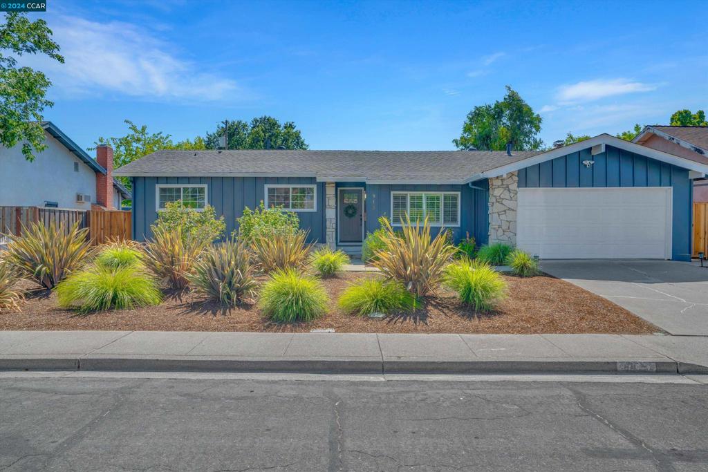 915 Dartmouth Way, Concord, CA 94518