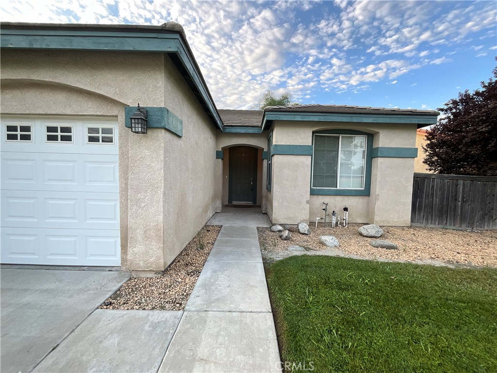 1038 Sagecrest Drive, San Jacinto, CA 92583