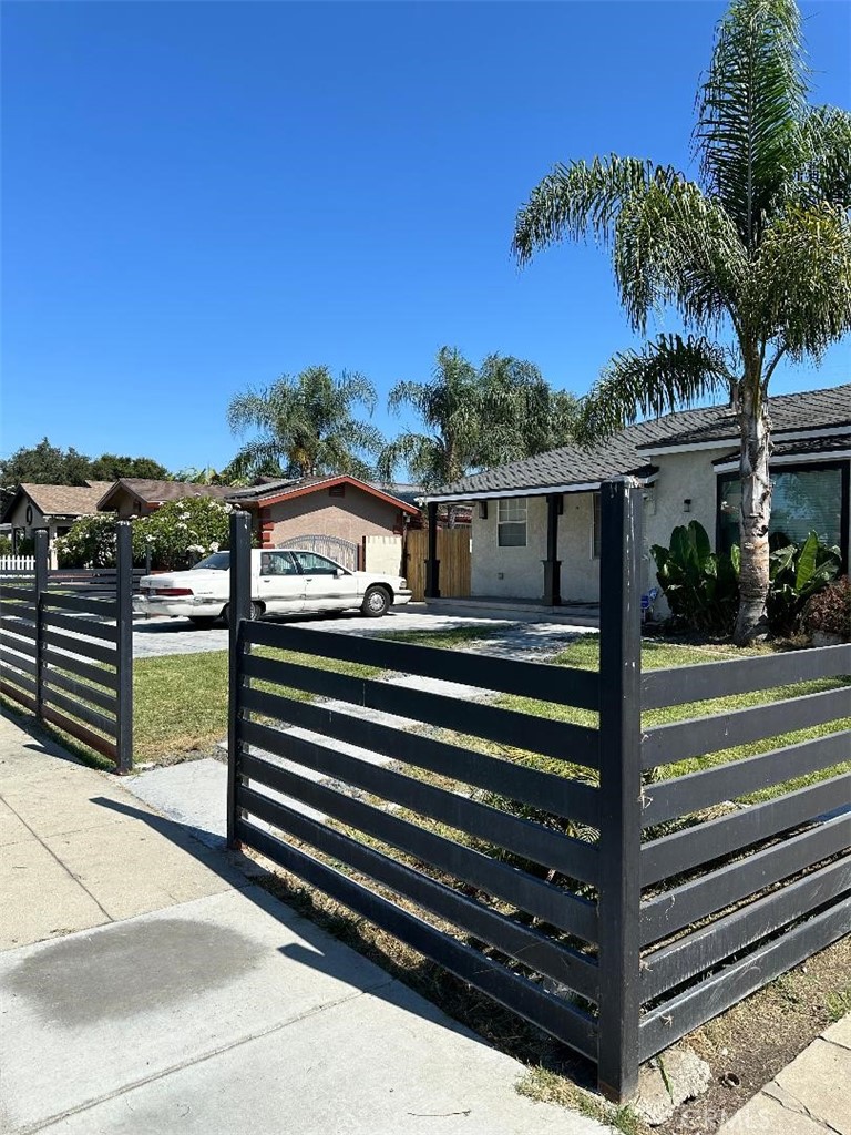 6019 Florence Avenue, South Gate, CA 90280