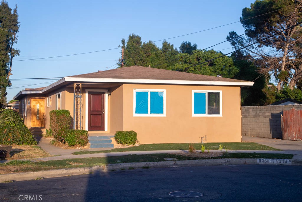 9350 S 6Th Avenue, Inglewood, CA 90305