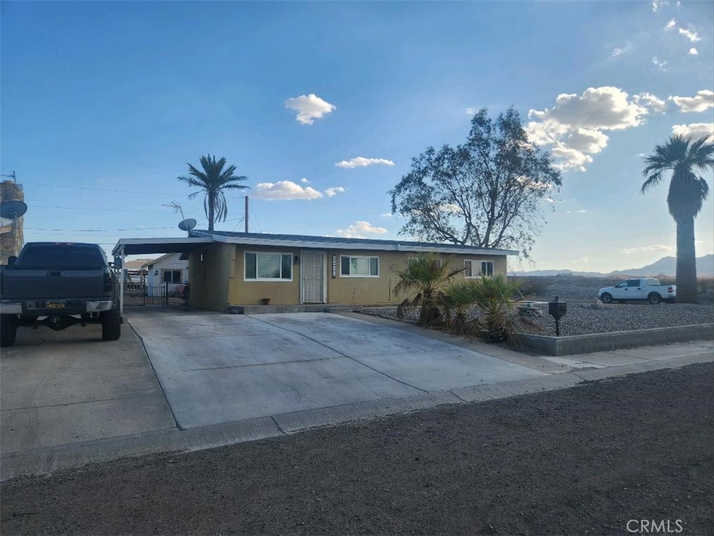 2032 Luna, Needles, CA 92363