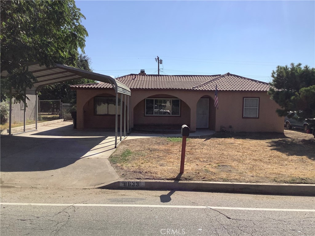 8633 Locust Avenue, Fontana, CA 92335