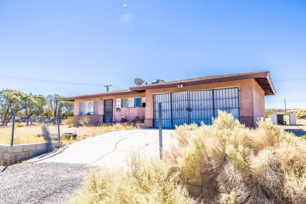 2130 Orchid Street, Barstow, CA 92311