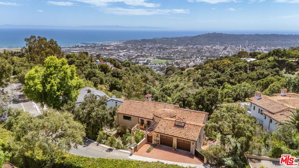 1105 Las Alturas Road, Santa Barbara, CA 93103