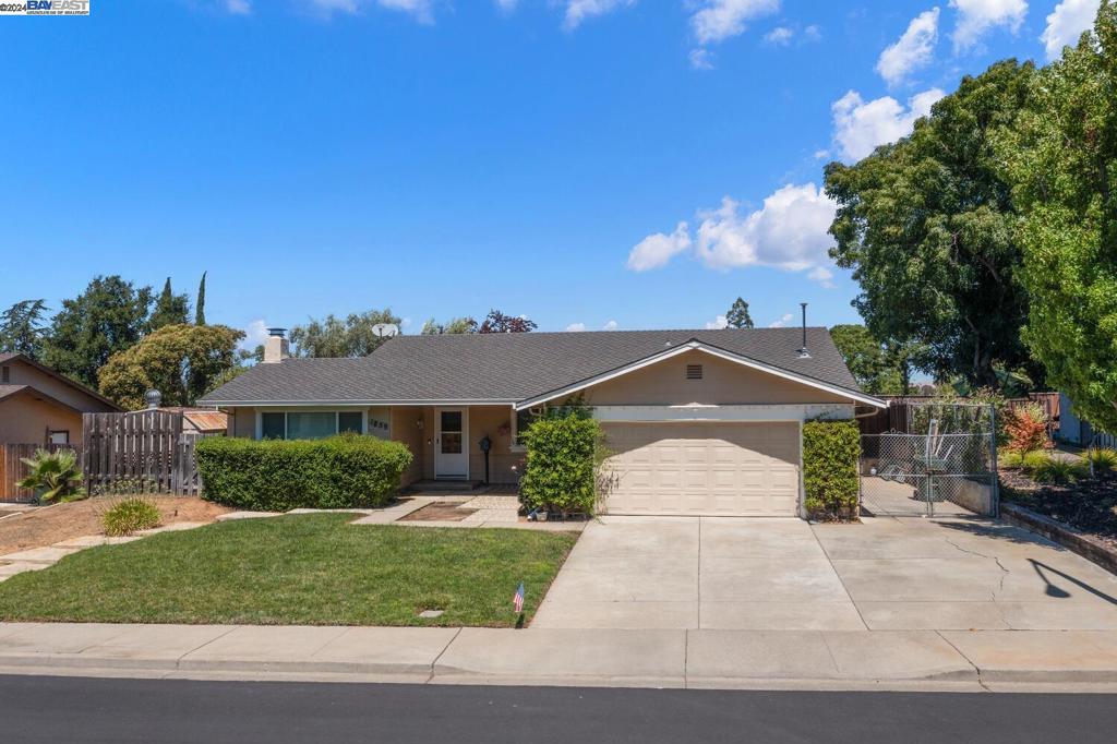 1859 Warsaw Ave, Livermore, CA 94550