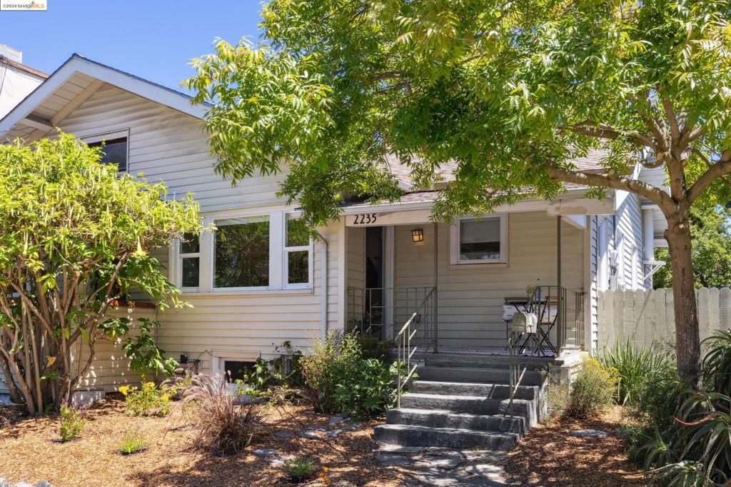 2235 Mcgee Ave, Berkeley, CA 94703