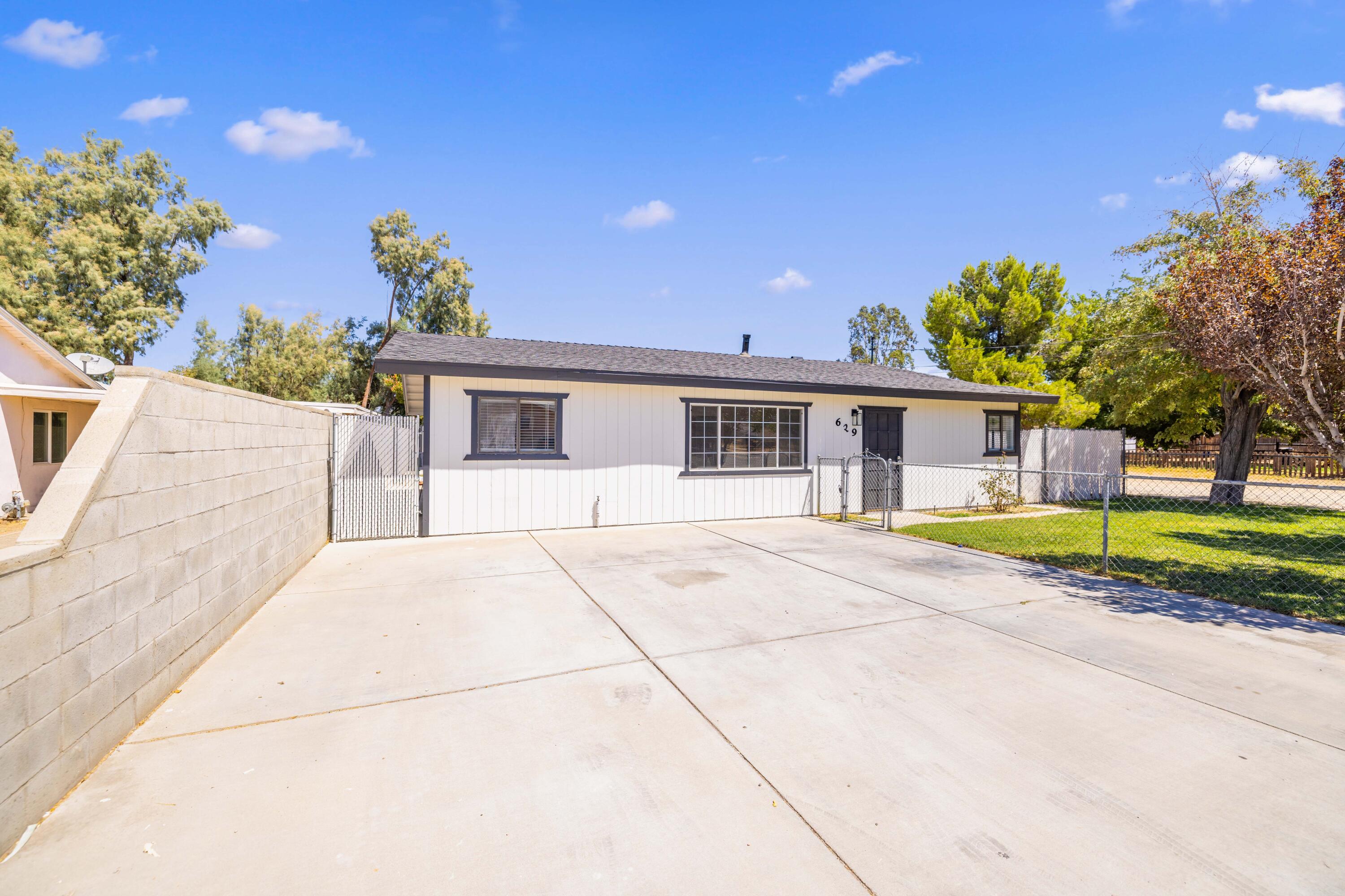 629 E Avenue K8, Lancaster, CA 93535