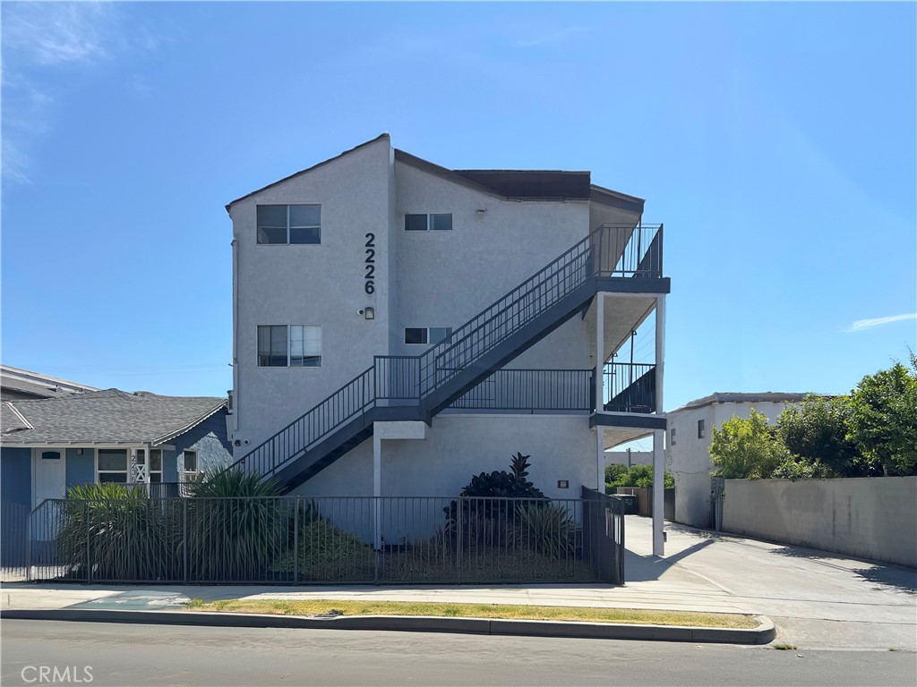 2226 Lewis Avenue, #3, Long Beach, CA 90806