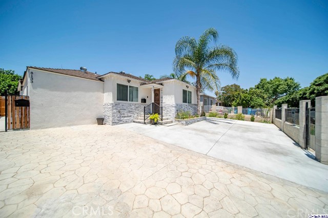 8135 Noble Avenue, Panorama City, CA 91402