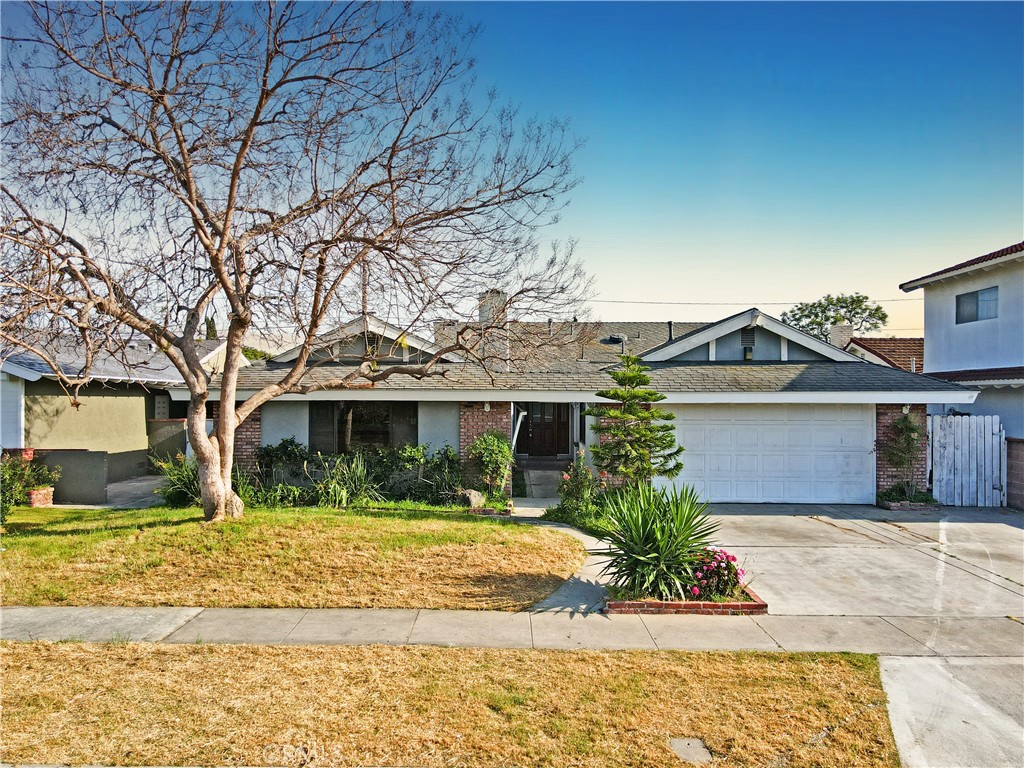 2660 W Stockton Avenue, Anaheim, CA 92801