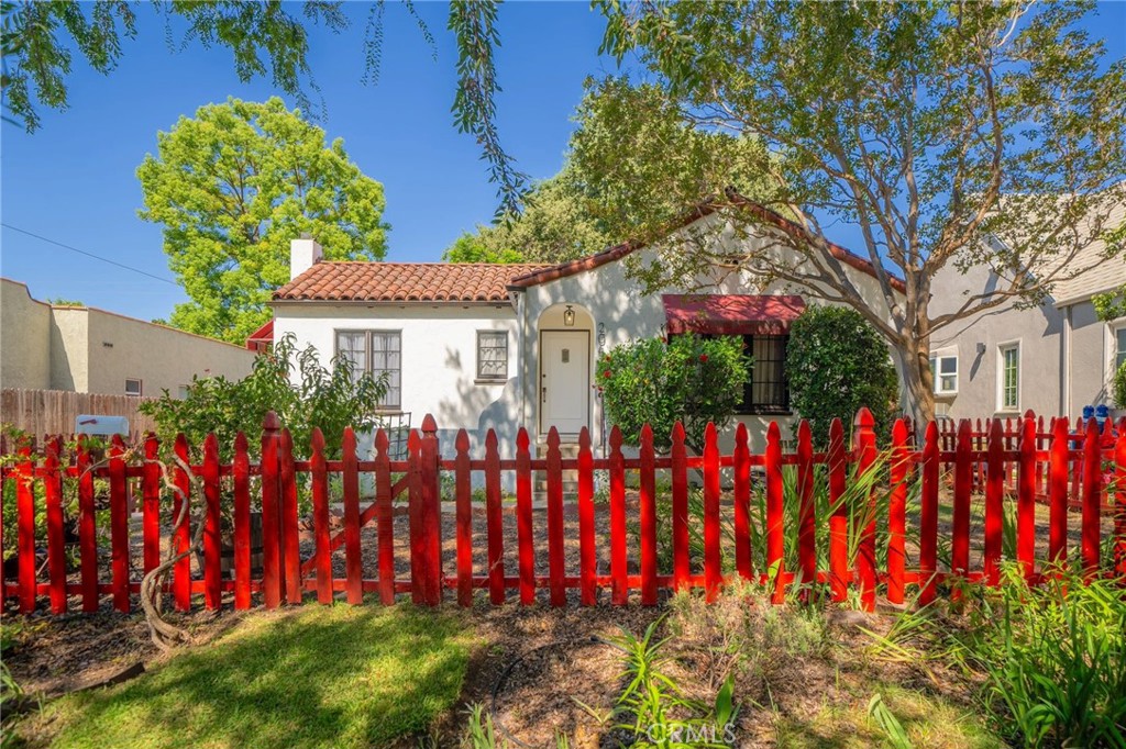 2047 Stratford Avenue, South Pasadena, CA 91030