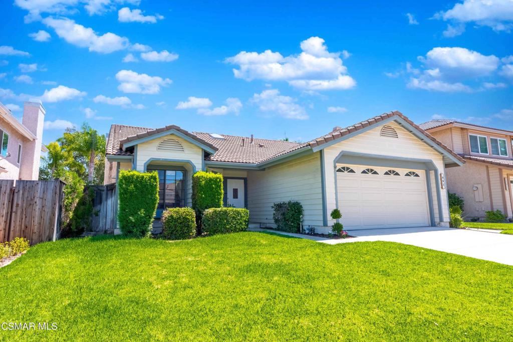 462 Lazy Brook Court, Simi Valley, CA 93065