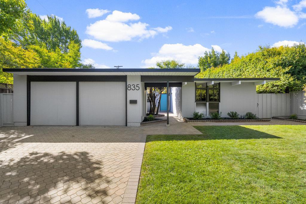 835 Talisman Drive, Palo Alto, CA 94303