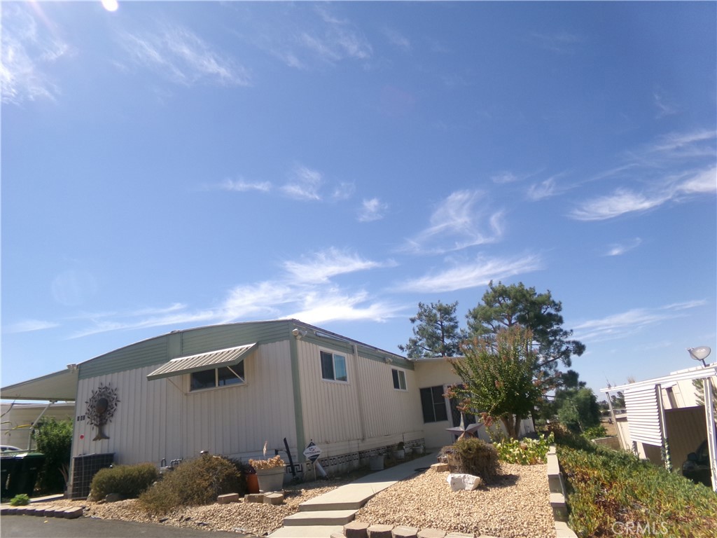 1536 S State Street, #140, Hemet, CA 92543